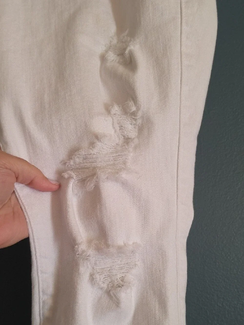 Women’s Torrid Distressed White Ankle Jeans